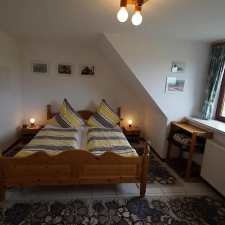 Apartment Fewo Goldstern - #93140 Grodersby